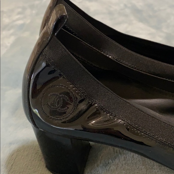 Chanel black patent leather heels - Picture 3 of 6